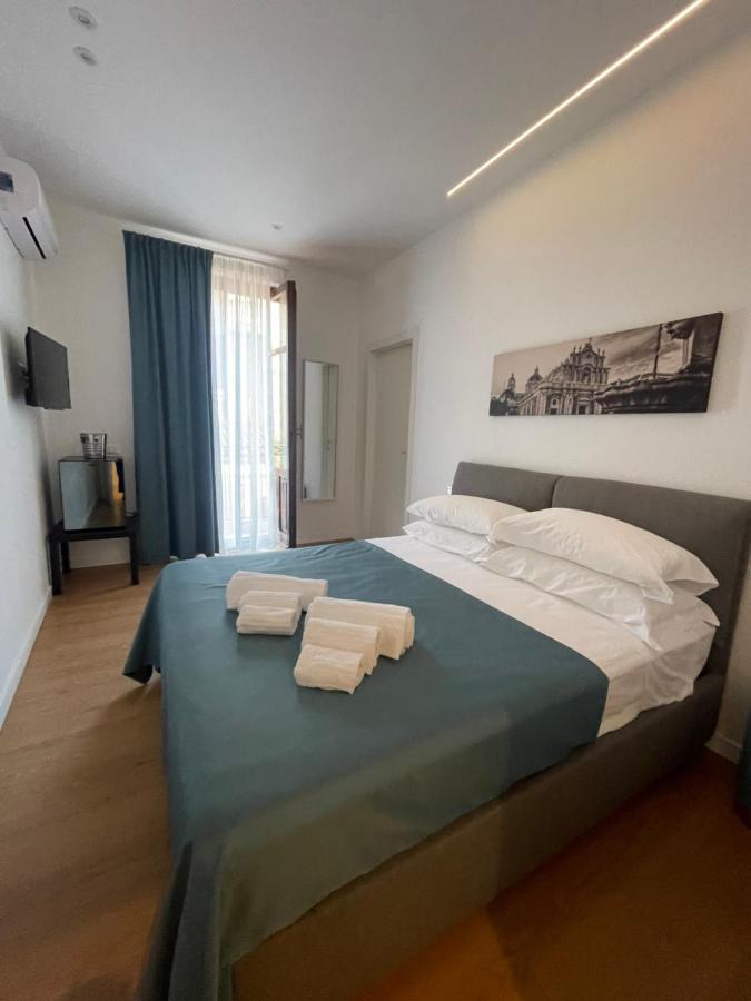 Civicocento Charming Rooms Catania Eksteriør billede